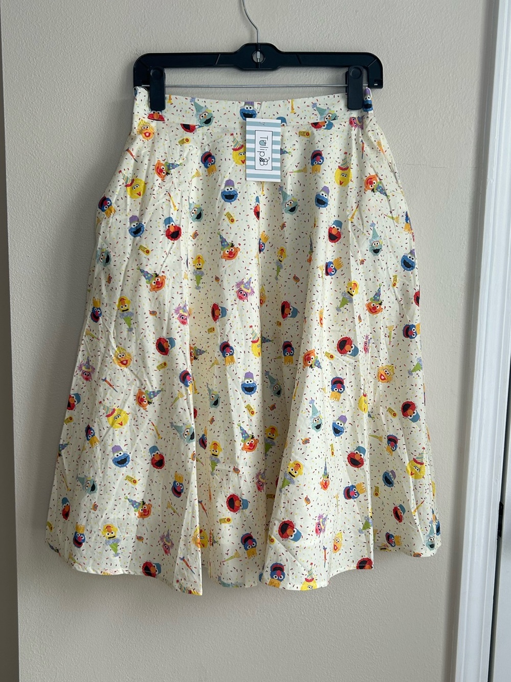 NWT Tulip B A-line Full Lined Skirt Playful Sesame Street Confetti Party Print M
